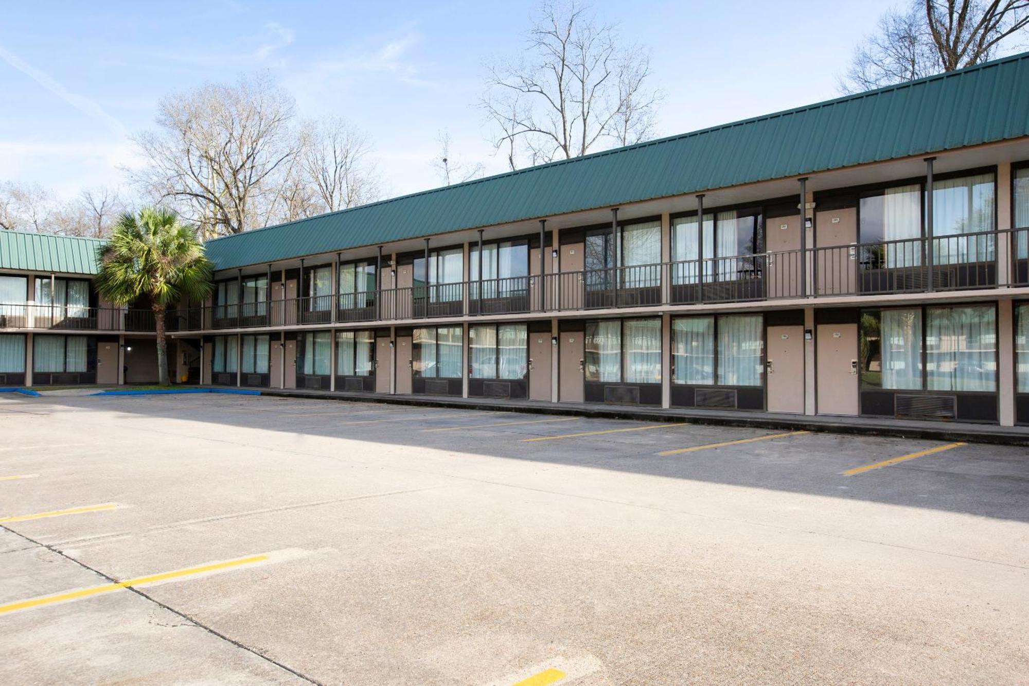 Oyo Hotel Port Allen La I-10 West Екстериор снимка