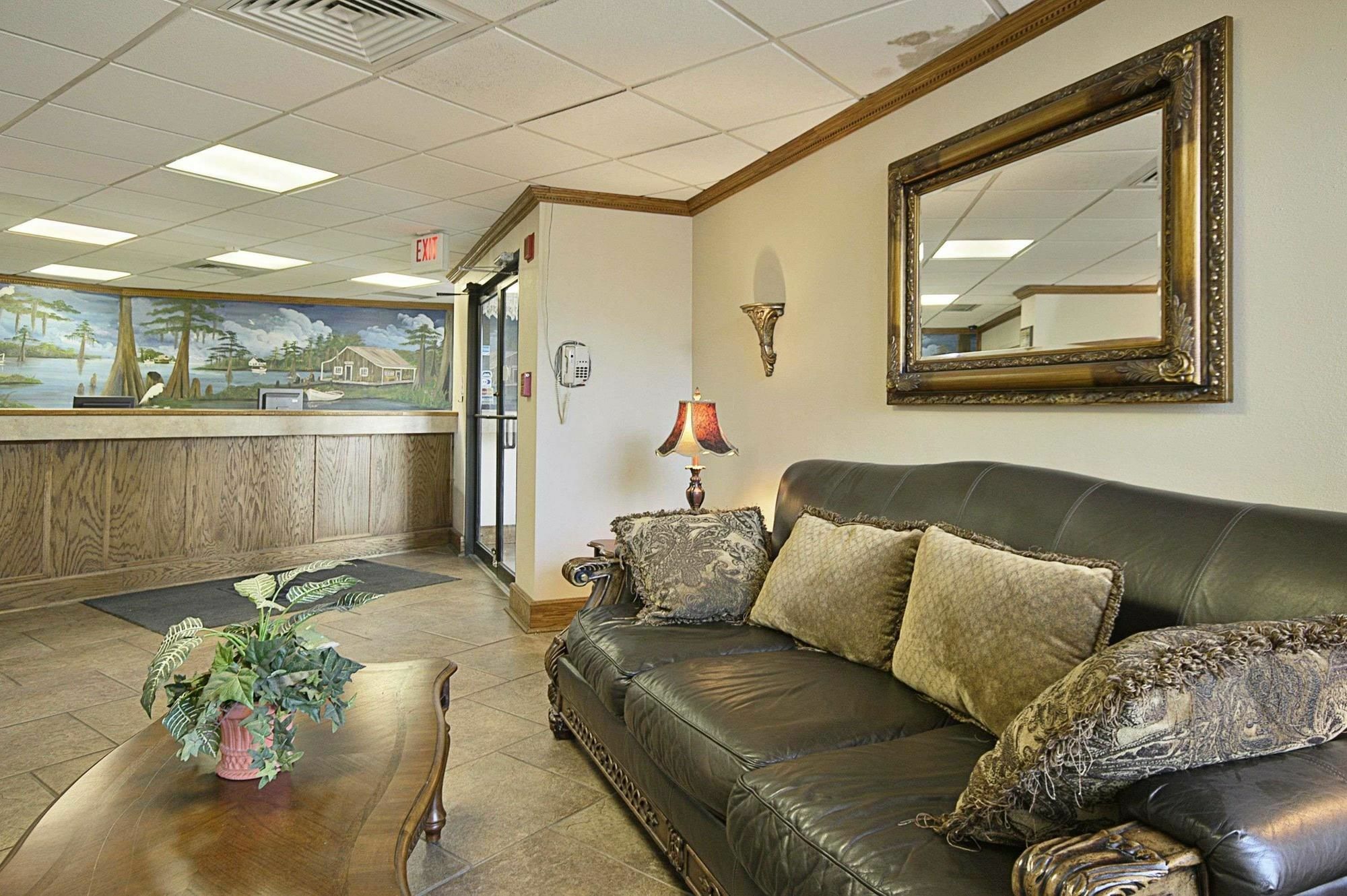 Oyo Hotel Port Allen La I-10 West Екстериор снимка